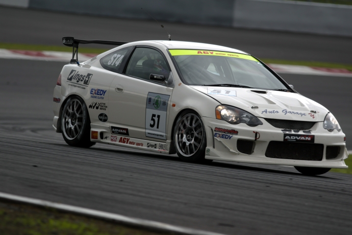 開幕戦鈴鹿に続いてST4クラスを制したAGYインテグラ