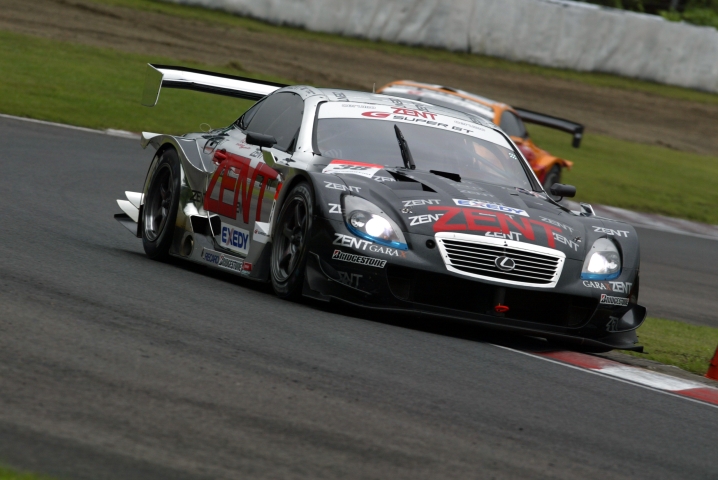 バックミラーの面積を問題にされて5番手タイムをフイにしたZENTセルモSC　しかし何故このタイミングで？