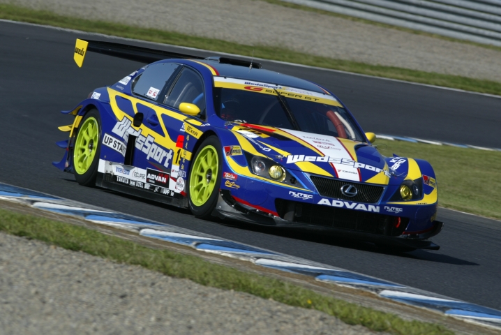 好調ぶりを見せつつも、まさかの車検落ちで苦境に立たされたウェッズスポーツIS350