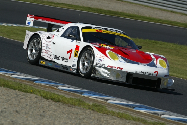 19号車のタイム抹消により、クラストップに繰り上がったクムホボクスター