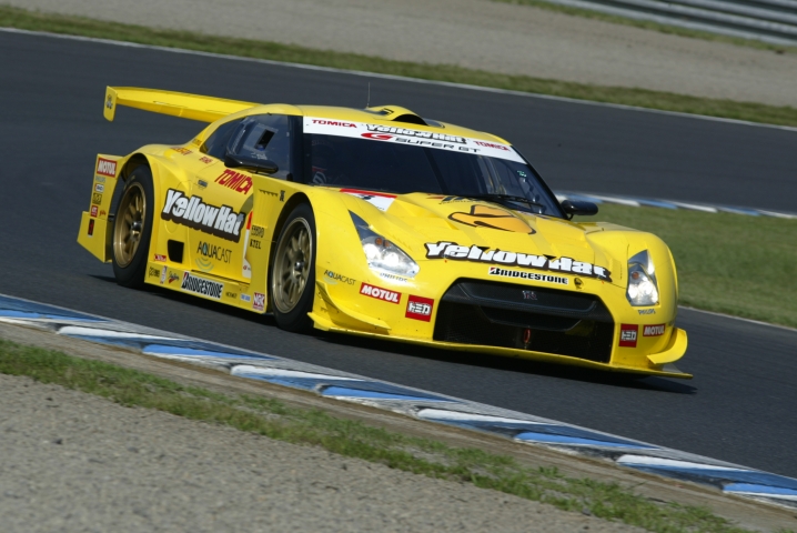 性能調整の効果もあり、午前中トップタイムを記録したイエローハットGT-R