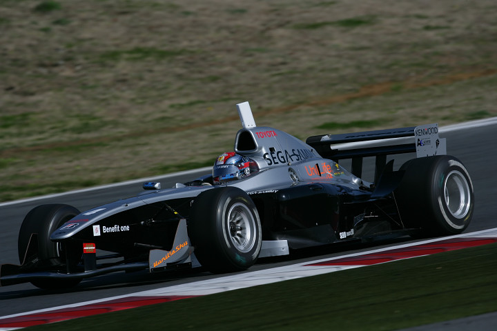 2008年FNマシンラインアップ CarNo.4 ジョアオ・パオロ・デ・オリベイラ（KONDO RACING）