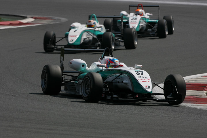 昨日に続き2連勝の井口卓人（TOM'S）