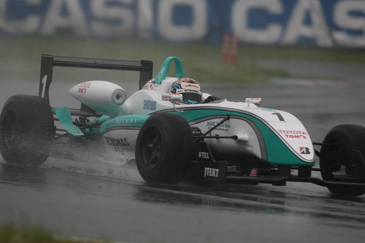 決勝3位はカルロ・ヴァン・ダム（TDP TOM'S）