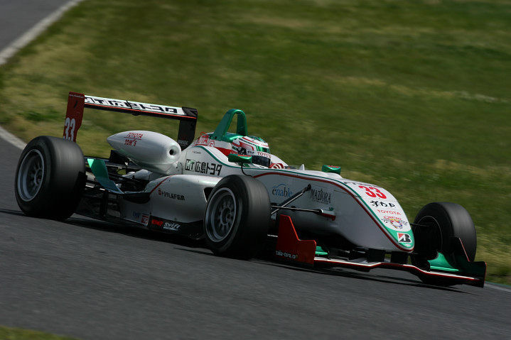 決勝3位はケイ・コッツォリーノ（NOW）