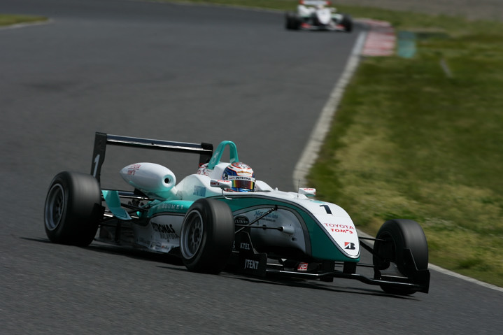 初優勝のカルロ・ヴァン・ダム（TOM'S）