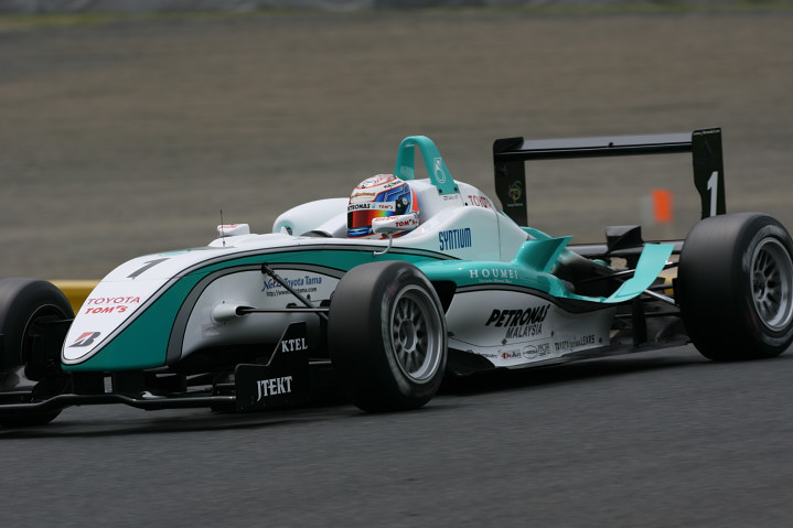 ポールポジションのカルロ･ヴァン・ダム（TOM'S）