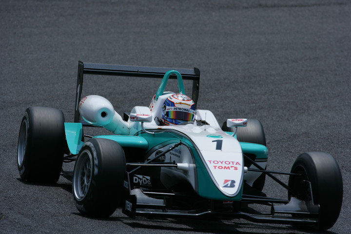 第11,12戦ともポールポジションを決めた選手権独走中のカルロ・ヴァン・ダム（TOM'S）