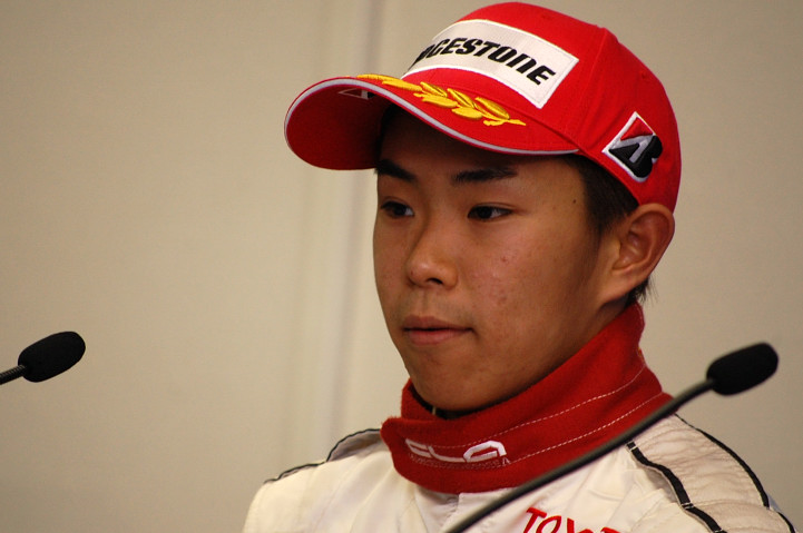 決勝記者会見にて、3位の井口卓人（TDP TOM'S）