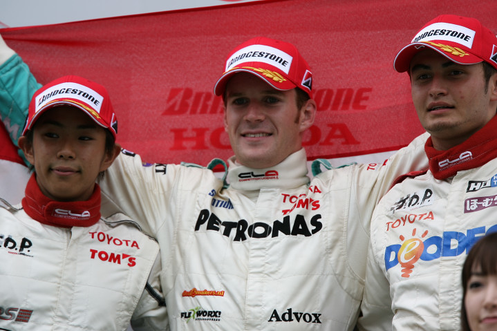 表彰式にて喜びの3選手