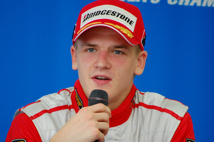 決勝記者会見: ナショナルクラス2位はアレキサンドレ・インペラトーリ（PTRS）