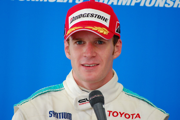 決勝記者会見: 2位はカルロ・ヴァン・ダム（TOM’S）