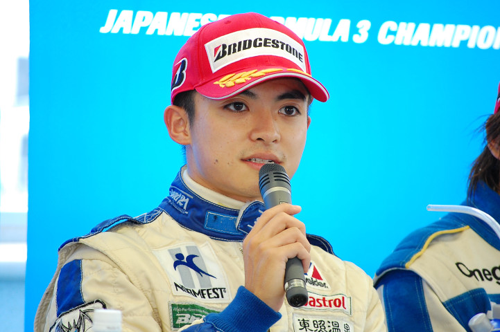 決勝記者会見: ナショナルクラス優勝の安岡秀徒（ルボーセ）