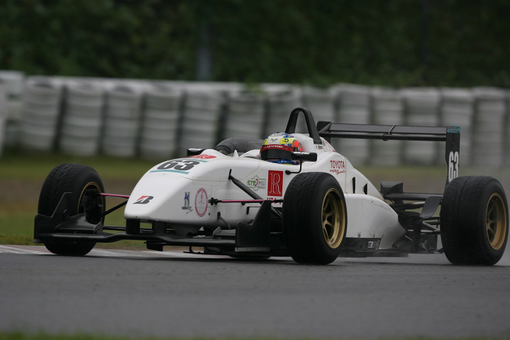 ナショナルクラス初優勝を飾った安岡秀徒（ルボーセ）