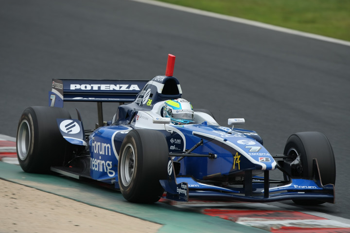 本山哲（LeMans）は予選19位から一時レースをリードするもトラブルでリタイア