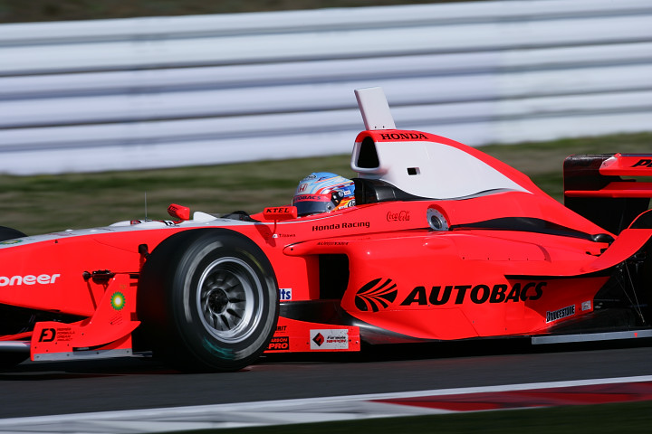 予選2位のルーキー伊沢拓也（ARTA)は、日曜朝のフリー走行でも好調3位