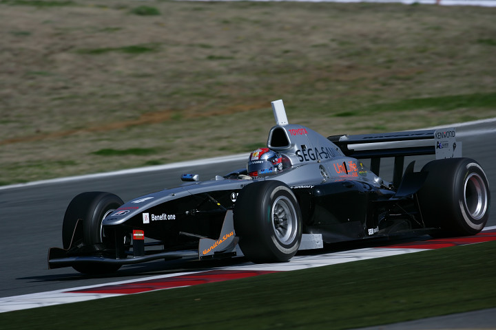 日曜のフリー走行でトップタイムは、ジョアオ・パオロ・デ・オリベイラ（KONDO）