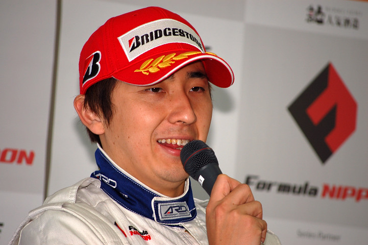 予選後記者会見にて PP松田次生（LAWSON IMPUL)