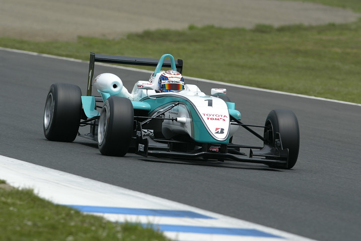 第7戦、第8戦ともポールポジションを決めたカルロ・ヴァン・ダム（TOM'S）