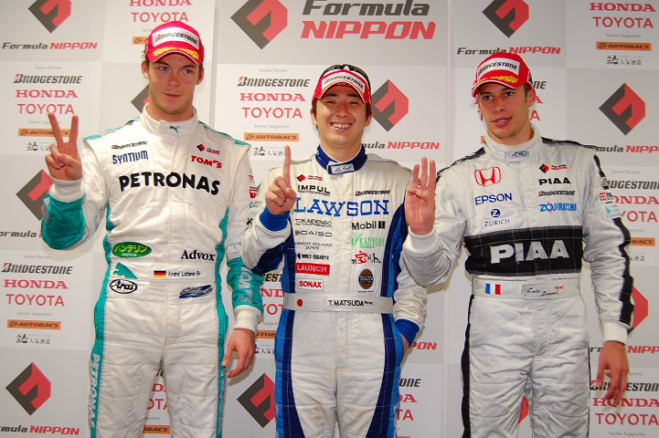 決勝記者会見にて