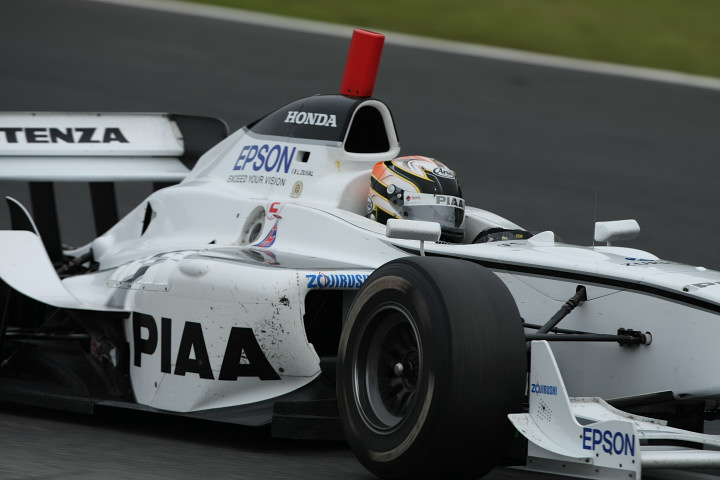 ロイック・デュバル（PIAA NAKAJIMA）は久々の優勝でフォーミュラ・ニッポン3勝目