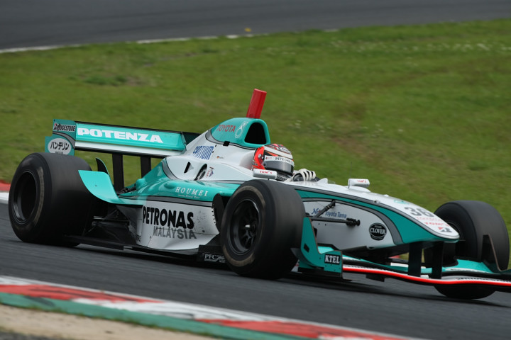 前戦に続いて決勝で２位に入ったアンドレ・ロッテラー（PETORONAS TEAM TOM'S）