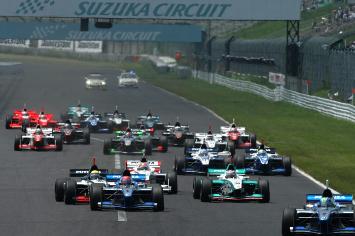 決勝レース１がスタートした