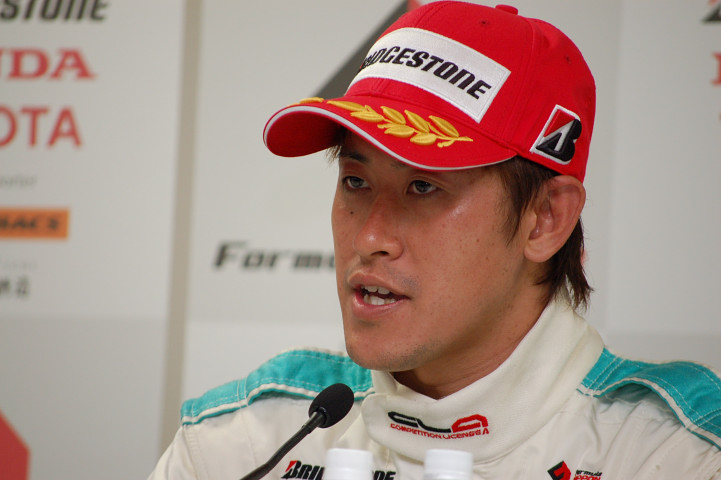 決勝第2レース記者会見: 優勝の荒聖治（PETRONAS TEAM TOM'S）