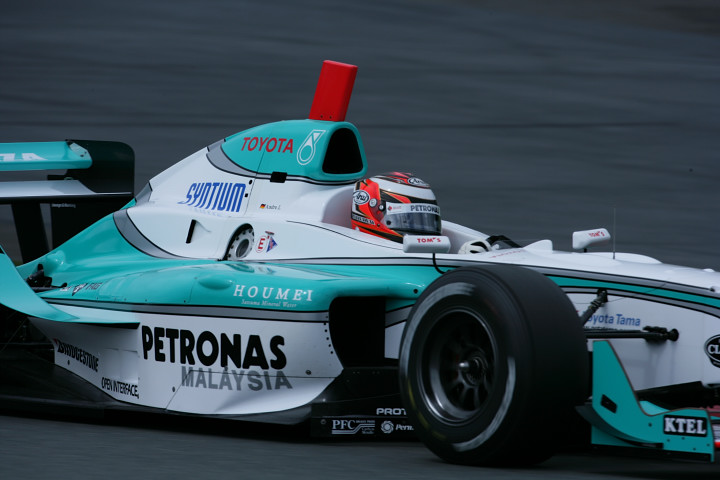 フリー走行1回目: 3番手タイムはアンドレ・ロッテラー（トムス）