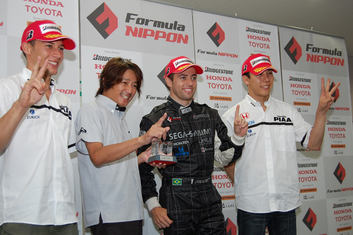 決勝第2レース: 記者会見