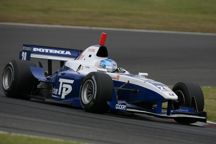 土曜日朝のフリー走行: このレースから復帰の平手晃平（インパル）は15位と振るわず