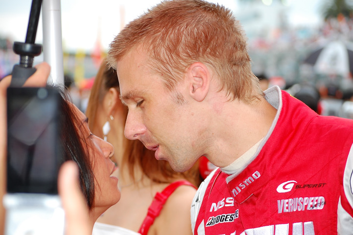 スターティンググリッド: ポールスタートのミハエル・クルムと伊達公子