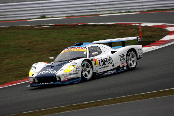 フリー走行: GT300クラスのトップタイムは、EBBRO UEMATSU 320R（坂口良平／松下昌揮組）