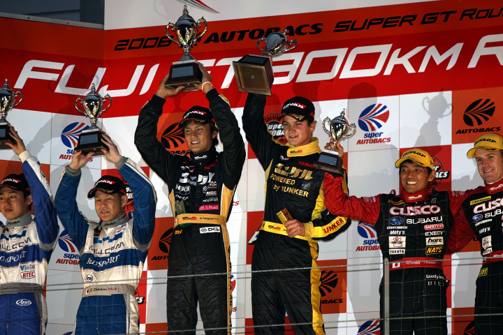 GT300クラスの表彰式