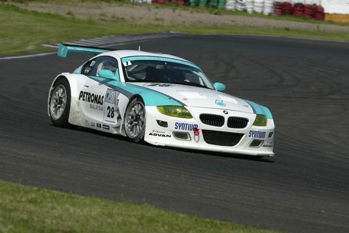 ST1クラスで予選トップのPETRONAS SYNTIUM BMW Z4M COUPE（谷口信輝／片岡龍也組）