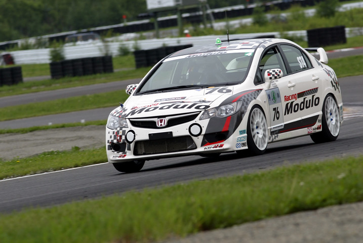 ST4クラス優勝はRacing Modulo ADVAN Type R（玉本秀幸／小林正吾／古橋譲／伊沢拓也組）
