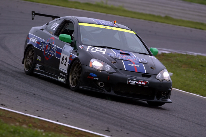 IP2クラス優勝は、エボレックススワロー1号（佐藤清治／関谷輝明／三浦勝／関川秀樹組）