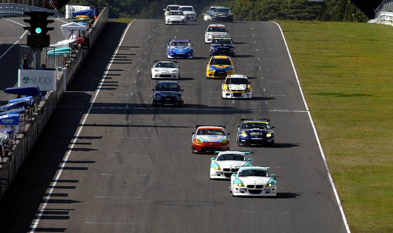 500kmの決勝レースがスタートした