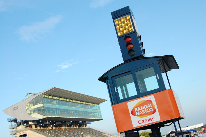 30年以上にわたって時を刻んできた名物、ナムコタワーも見納め