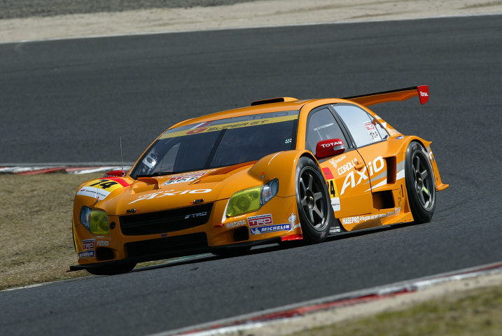 公式予選: 初登場のCOROLLA Axio apr GT（井口卓人／国本雄資組）は、ぎりぎり8位でSLに残った