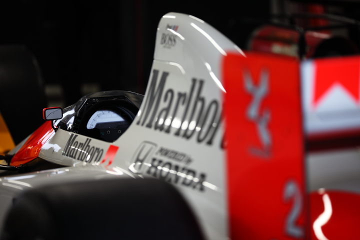 ファン感謝デー2日目: マクラーレンMP4/5／ホンダ #8