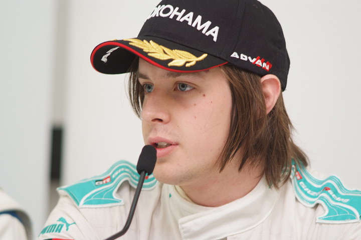 決勝記者会見: 決勝2位のリチャード・ブラッドレー（トムス）