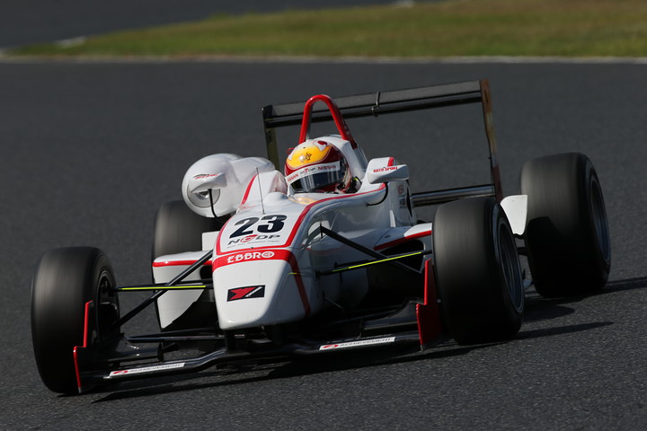公式予選: Nクラスポールポジションは佐々木大樹（NDDP）