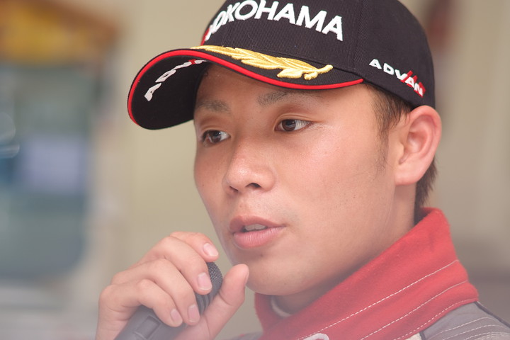 決勝記者会見: Nクラス決勝3位の勝田貴元（トムス）