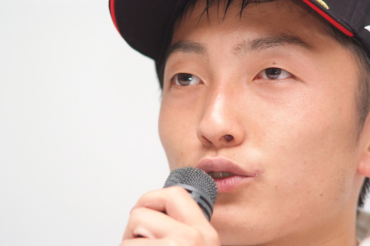 決勝記者会見: 優勝の野尻智紀（HFDP）