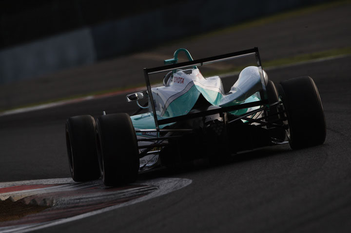 決勝2位のリチャード・ブラッドレー（トムス）