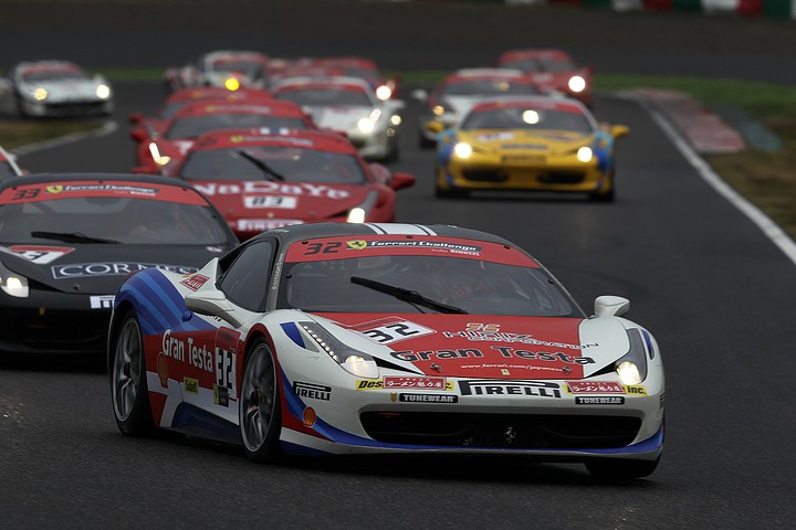 フェラーリ・レーシング・デイズ鈴鹿: レース1優勝は林久盛選手