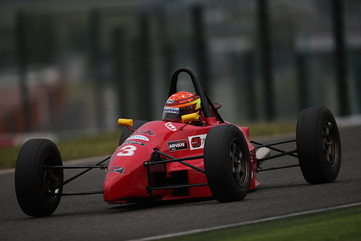 FJ1600第6戦鈴鹿クラブマン: 決勝3位は川村正徳