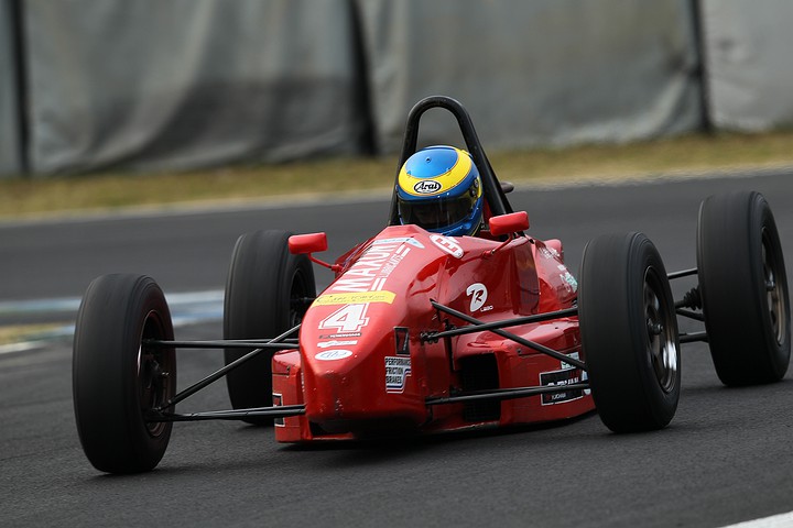 鈴鹿クラブマンレース第1戦: FJ1600優勝は西村穣地（MAXON・PFC・ジュピター@マース）