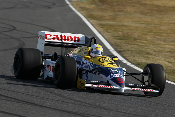 鈴鹿ファン感謝デー1日目:  星野一義vs中島悟のF1対決、星野一義はウイリアムズFW11／ホンダ